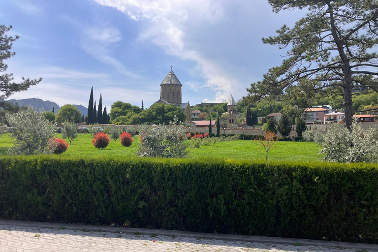 Från Tbilisi: Rundvandring i Mtskheta längs floden Aragvi