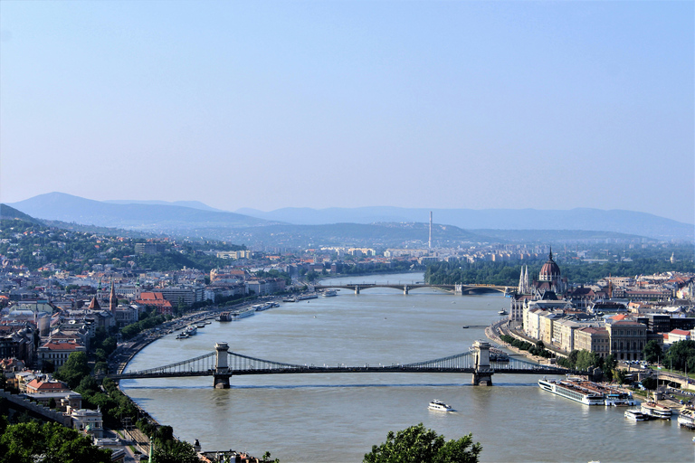 From Vienna: Bratislava and Budapest Guided Day Trip Private