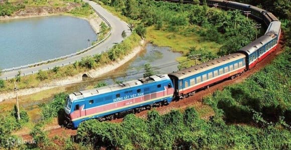 Hanoi to Ninh Binh: Scenic Train Journey