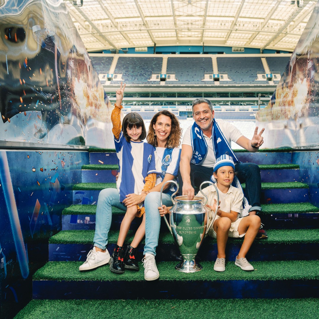 Colagem de mídia