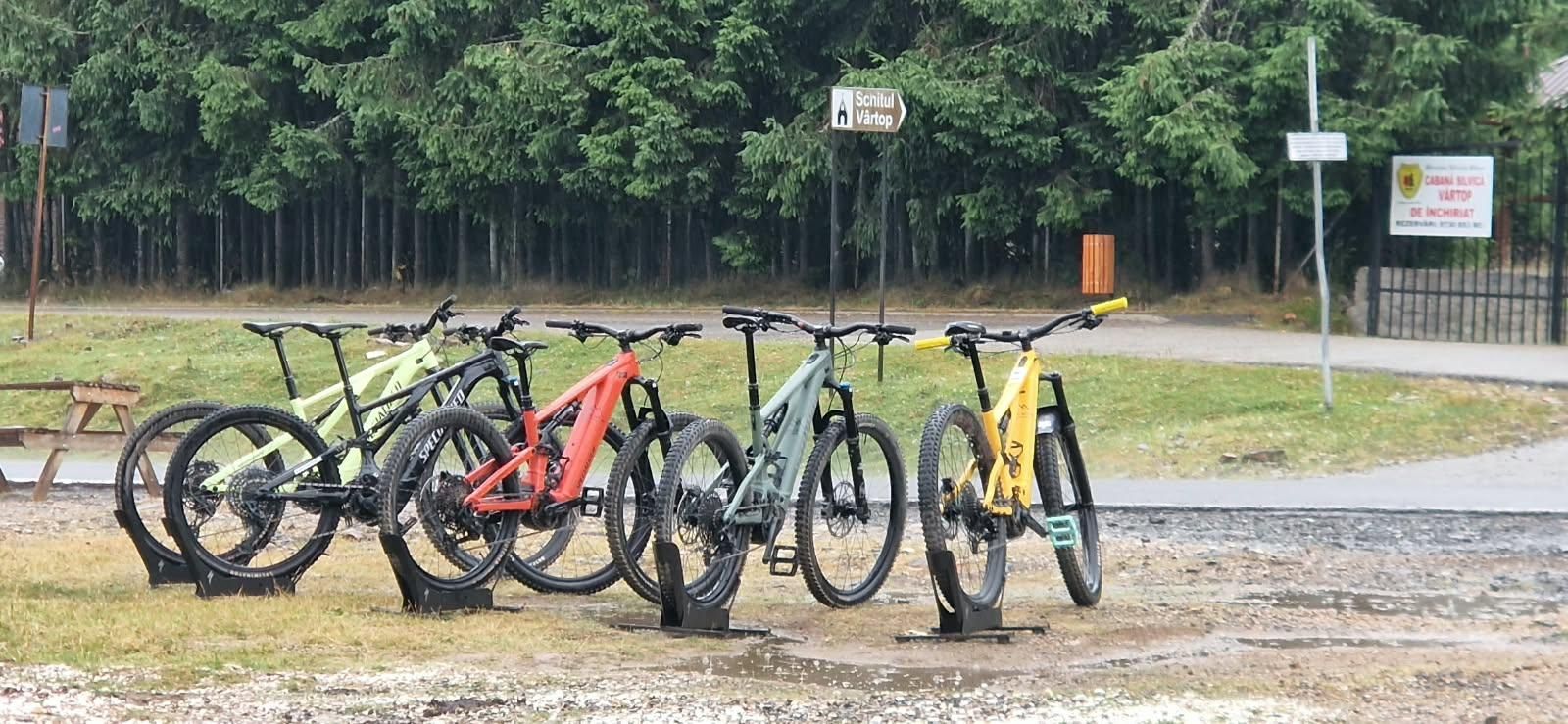 Großwardein: E-Mountainbike-Verleih von Specialized mit Streckenempfehlungen