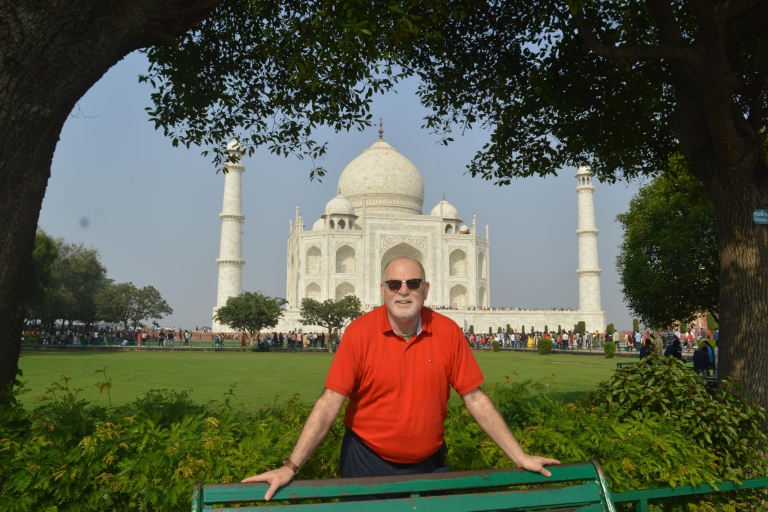 Agra: Sonnenaufgang Taj Mahal und Agra Fort Halbtagestour mit dem AutoAb Delhi: Tour mit AC Auto, Fahrer, Guide und Eintrittsgeldern