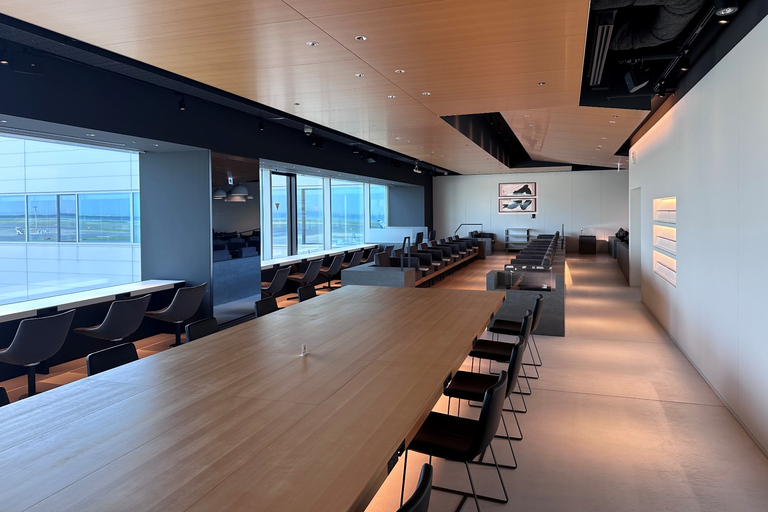 Tokio: salonik na międzynarodowym lotnisku Haneda By DragonPassT2 Krajowy DEP i międzynarodowy DEP: Power Lounge Premium