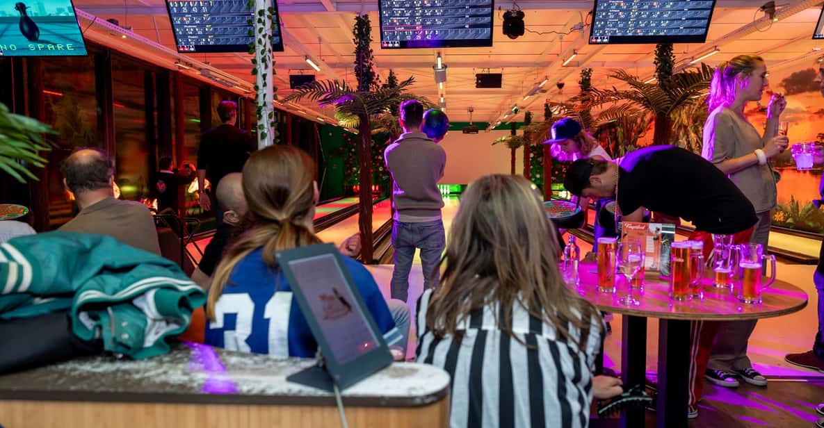 Afbeelding 9 van Amsterdam: LED Bowling Experience