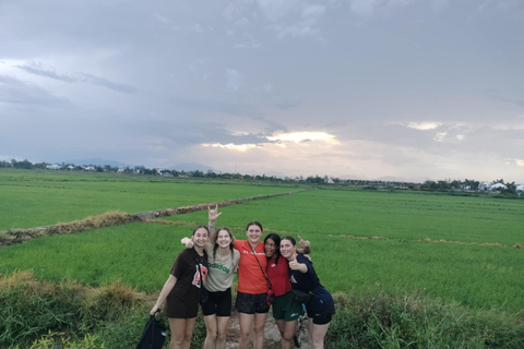 Da Nang: prywatna wycieczka Easy Rider motocyklem przez przełęcz Hai VanZ DA NANG/HOI AN (w obie strony)