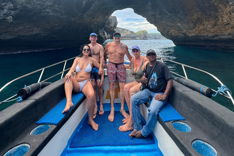 Bali/Nusa Penida: Private Snorkeling With Guide & West Tour Transfer from Sanur Area