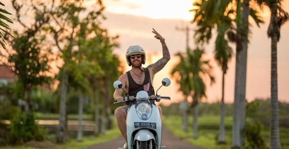 Ubud: Private Scooter Tour with Driver and Hotel Pickup