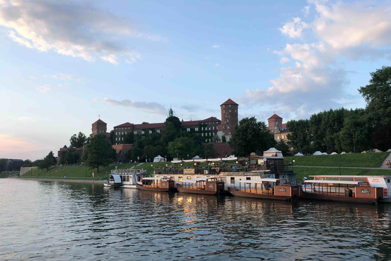 Krakow: Vistula Night Cruise by Gondola w/ Audio Commentary