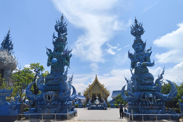 Chiang Mai: Chiang Rai Red, White, and Blue Temples day tour Temples + Long Neck Village – Meet at Central Festival