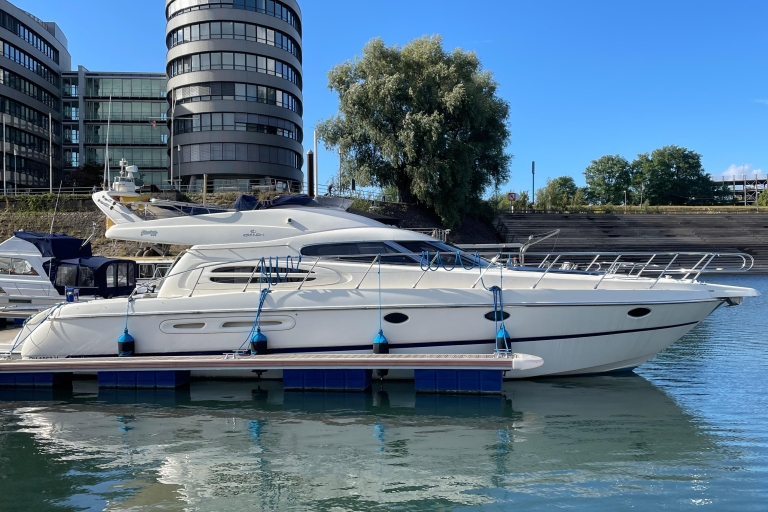 Visite luxueuse du port avec le Lexa, un yacht de 18 mètres