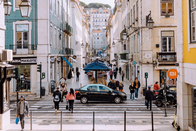 Visit of Lisbon in French. Small group (10 max)! Follow me! Visite Goupe privée de Lisbonne!