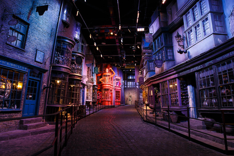 Londres: Warner Bros. Studio Tour y billete de tren matinal