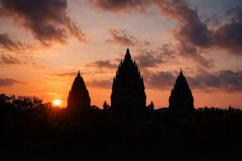 Ramayana Ballet 1st Class & Java Cuisine at Prambanan Yogya