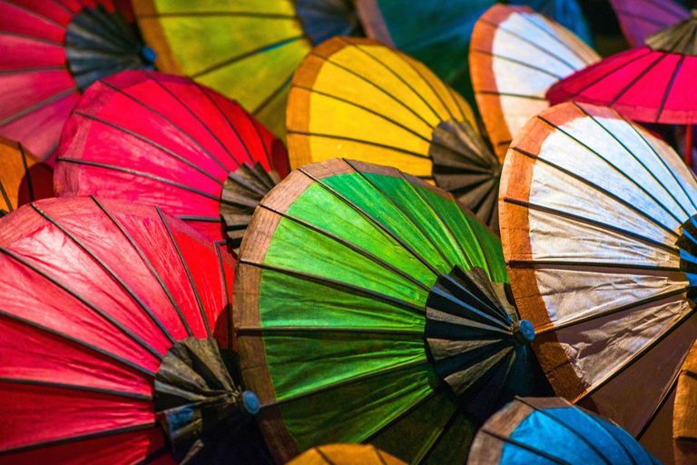 Luang Prabang: Night Market Private Food Tour and BBQ Dinner