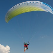 Grenoble : premier vol en parapente.