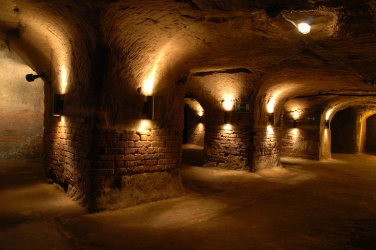 Nuremberg: Historical Rock Cellars Tour