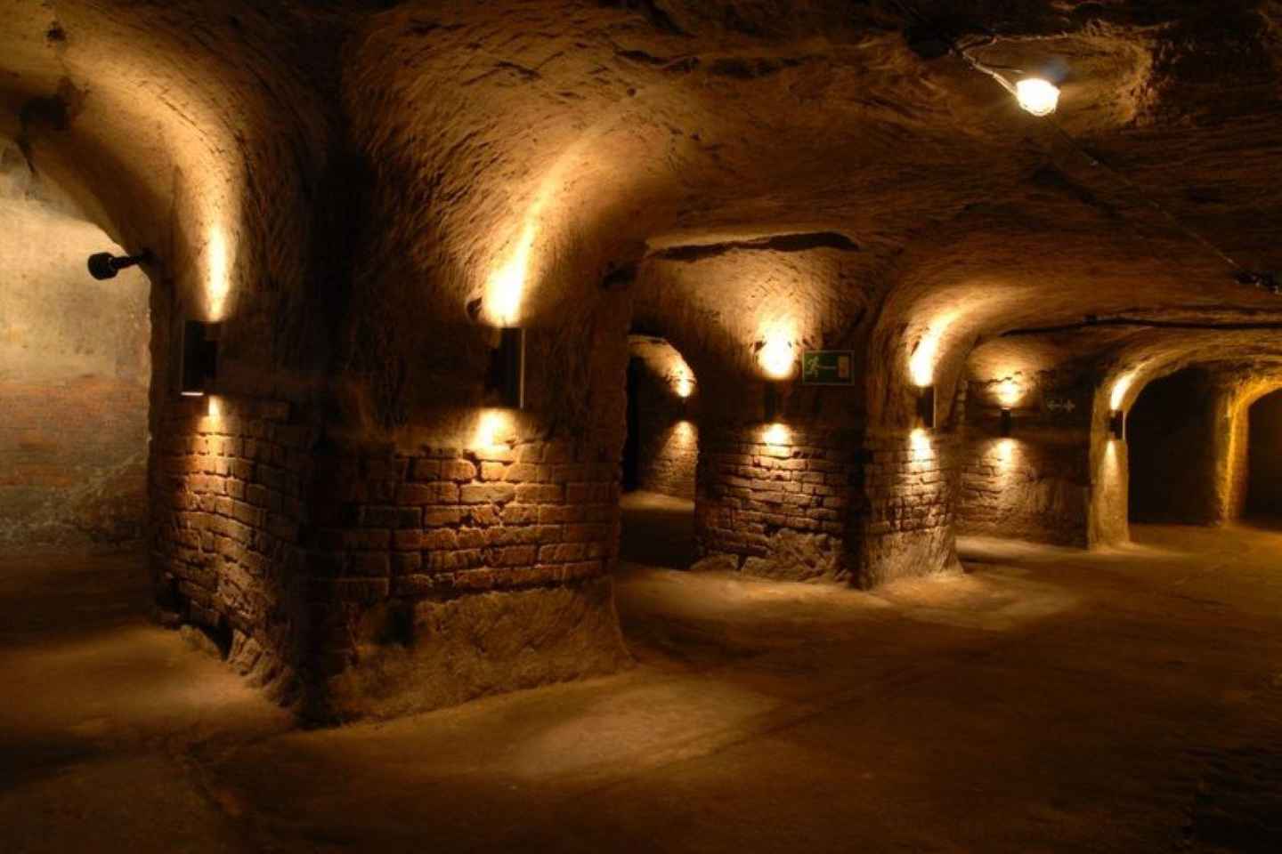 Nuremberg: Historical Rock Passages Tour
