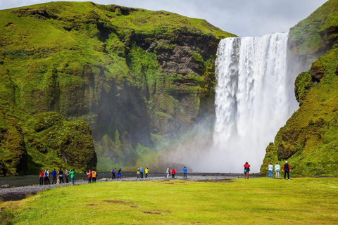 Chinese tour: 3-Day Golden Circle, South Coast Tour
