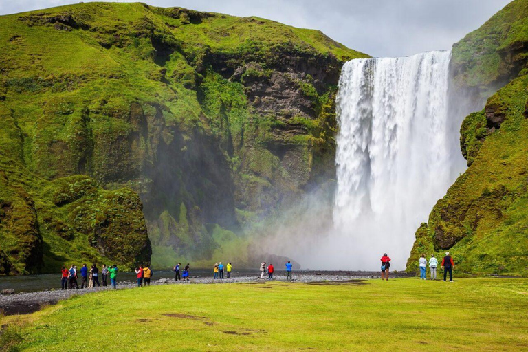 Chinese tour: 3-Day Golden Circle, South Coast Tour