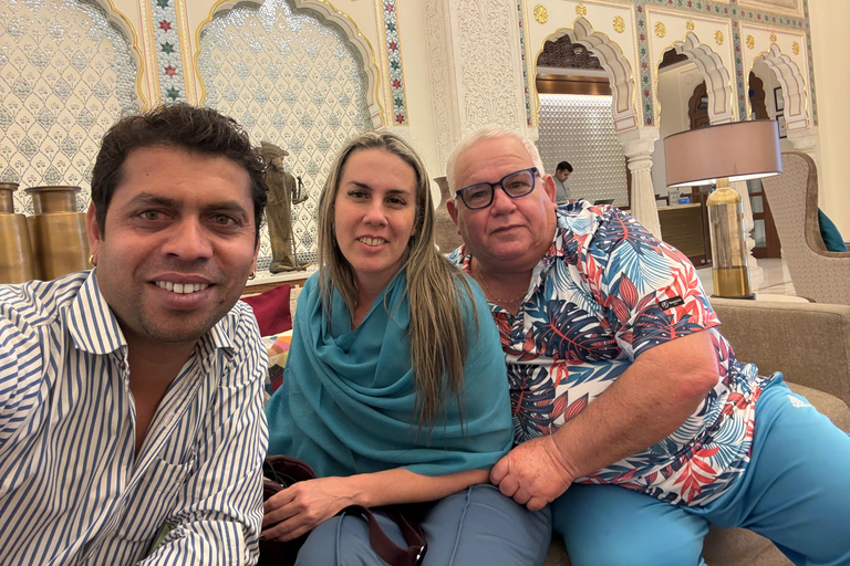 8-Day Golden Triangle Tour With Ranthambore & Jhalana Safari Tour With 3-Star Hotel Recommendation