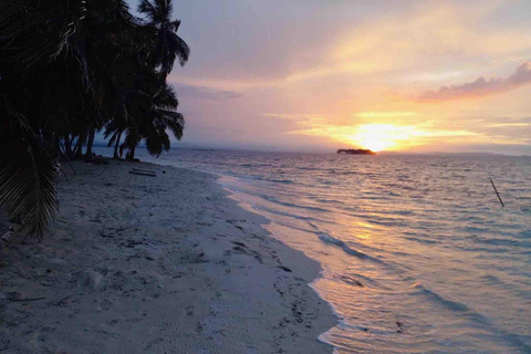 San Blas Islands Overnight: Private Cabin w/ Private Bath