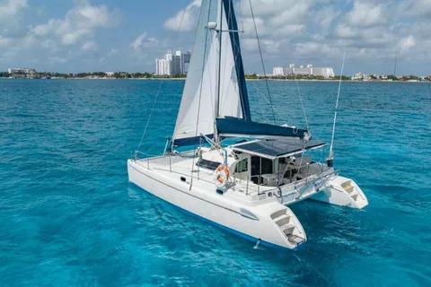 "VIP Private Catamaran: Snorkeling & Open Bar Fun!"