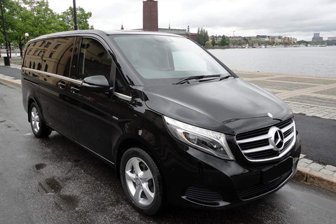 Private 1-Way Transfer to/from Malaga Airport Standard Minivan (upto 7 pax),(6 Bags)