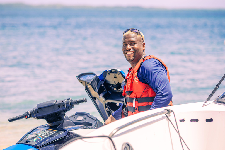 Jetski-tocht van 1 uur door de mangroves en rond het eilandje Guadeloupe1 uur jetskiën in de mangroves en rond het eilandje van Guadeloupe