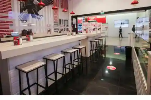 Visita al Estadio y Museo del Benfica con Comida y Bufanda