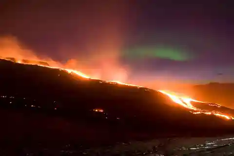 Reykjavik Voyagers Volcano Hat-Trick Private Luxury Day Tour