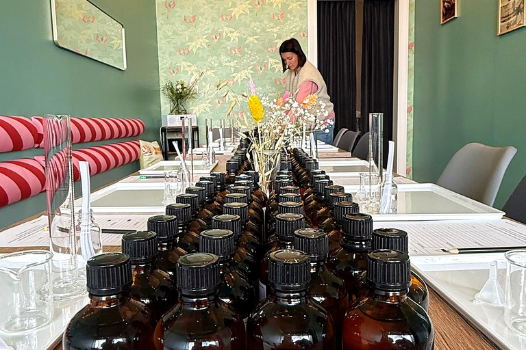Hamburg: Perfume Workshop to Create Your Own Scent