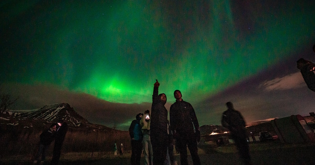 レイキャヴィーク：オーロラツアー（無料写真＆ホットココア付き