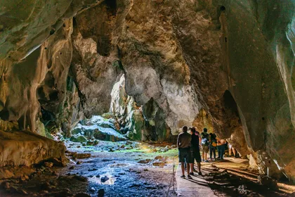 Von Cairns aus: Ganztagestour zu den Chillagoe-Höhlen und ins Outback