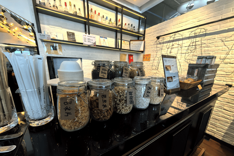 Beijing: Daxing International Airport CHUM Lounge Access Main Terminal Domestic Departure: CHUM VIP Lounge