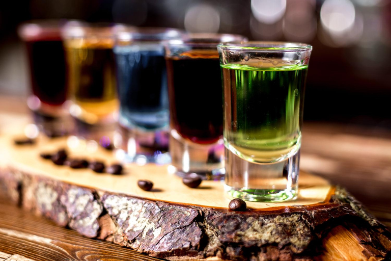 تبليسي من العنب إلى الزجاج - اكتشف نكهات تشاتشا الجريئة