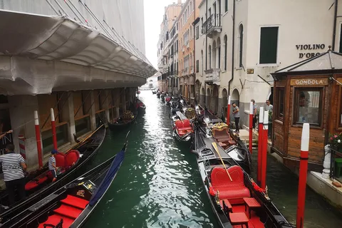Gondoltur og byvandring i Venedig