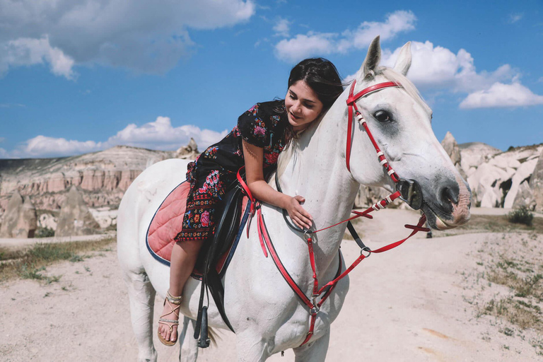 Excursión de 2 horas a caballo al atardecer (Valle Rojo y Rosa)