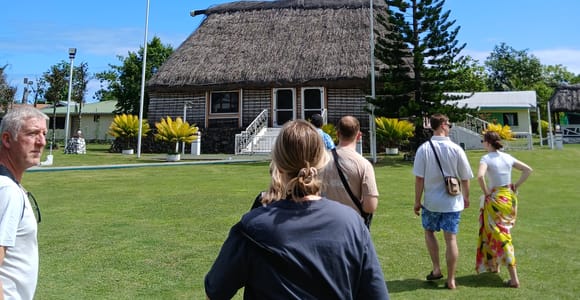FIJI-NADI: Fijian Village Tour with Hotspring and Mudpool