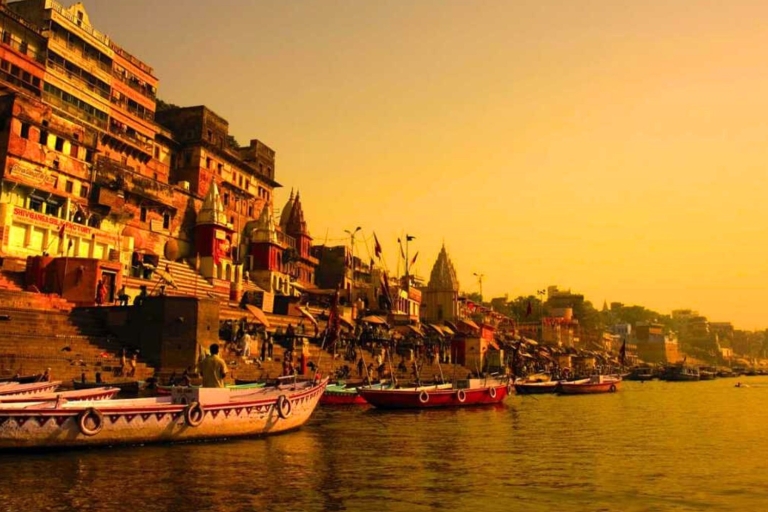 Varanasi : Visite guidée de Varanasi et Sarnath en voiture ACVoiture+ Guide+ Entrée+ Déjeuner+ Promenade en bateau