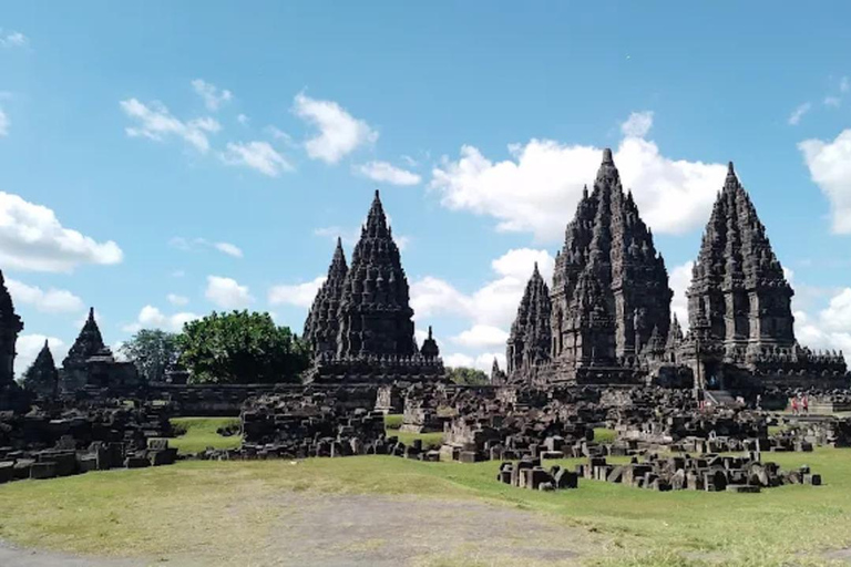 Yogyakarta : visite d&#039;une journée à Prambanan, Merapi en Jeep et BorobudurYogyakarta : visite d&#039;une journée de Prambanan, Merapi en Jeep et Borobudur