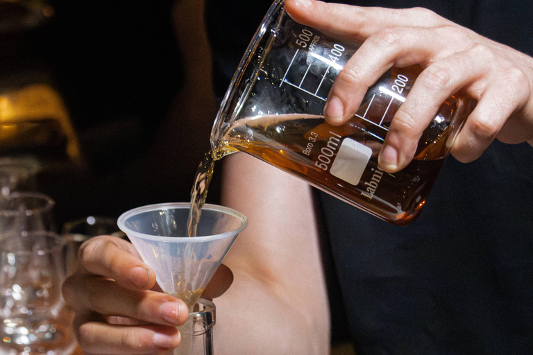 Casco Viejo, Panama City: Rum Blending Session with Cocktail Standard (Class Only)
