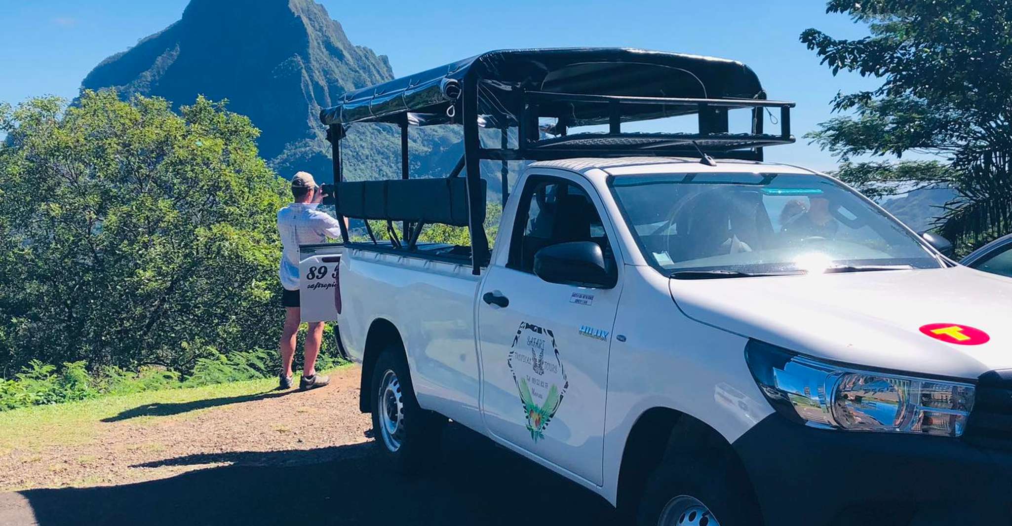 Moorea,4X4 safari öğle yemeği ile kara ve deniz arasında gezi - Hizvo