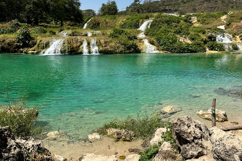 Salalah: Wadi Derbat, Jabal Samhan y Sink Hole Tour Privado