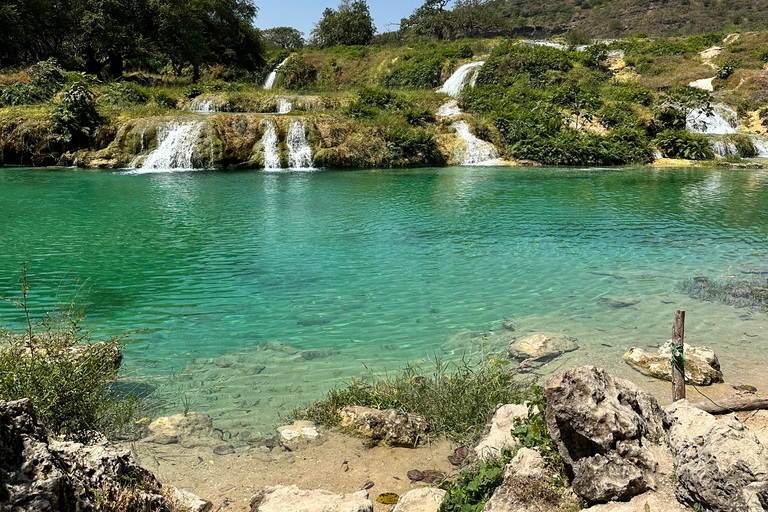 Salalah: Wadi Derbat, Jabal Samhan, &amp; Sinkhole Private Tour