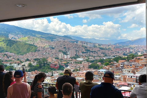 From Medellin: Coffee and Comuna 13 Tour with PRIVATE transportation From Medellin: Coffee Tour and Comuna 13 with PRIVATE transportation