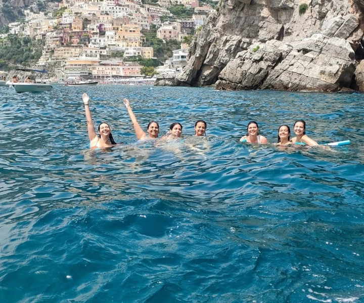 Costiera Amalfitana: tour in barca con soste per il bagno
