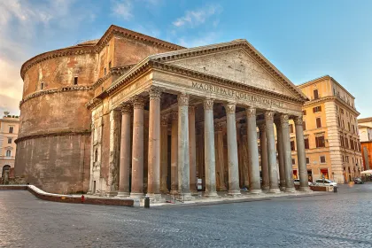 Rundgang in Rom: Roms Plätze und Springbrunnen