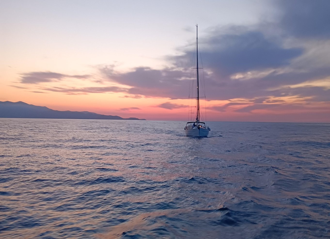 Heraklion: Sejltur til øen Dia med drinks og måltid