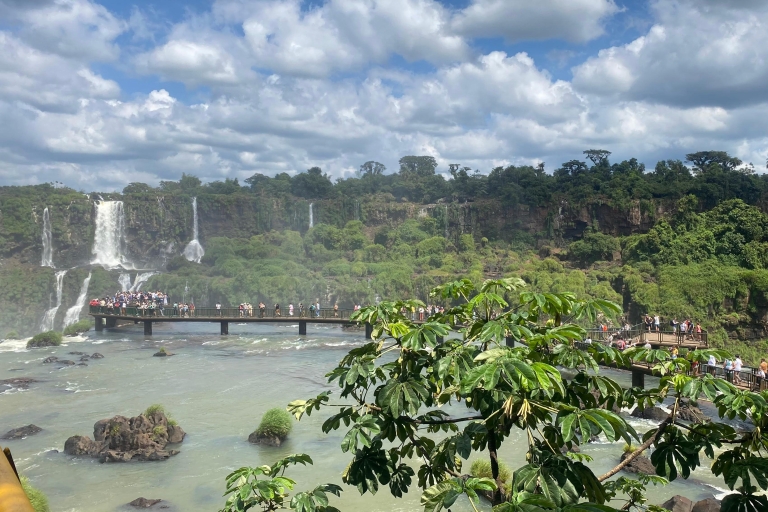 Iguazu watervallen: Verken beide kanten in één dag BRASIL-ARGENTINAEen dag special in IguassuFalls (Hele dag)