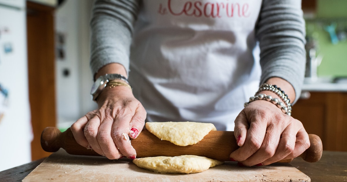 Ostuni. Pasta & Tiramisu madlavningskursus hjemme hos en lokal
